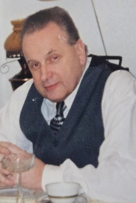 zdjęcie przedstawiające J.Stillera